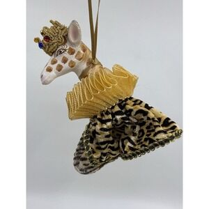 Vtg Paper Mache Giraffe With Crown & Cheetah Outfit Ornament